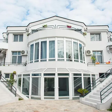 франк/villa Frank Vilă