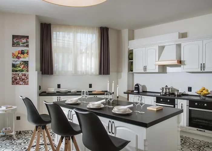 франк/villa Frank Enina