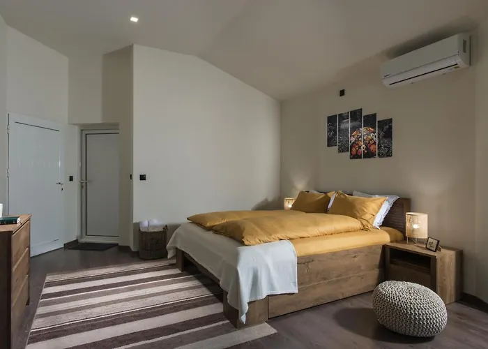 франк/villa Frank Enina